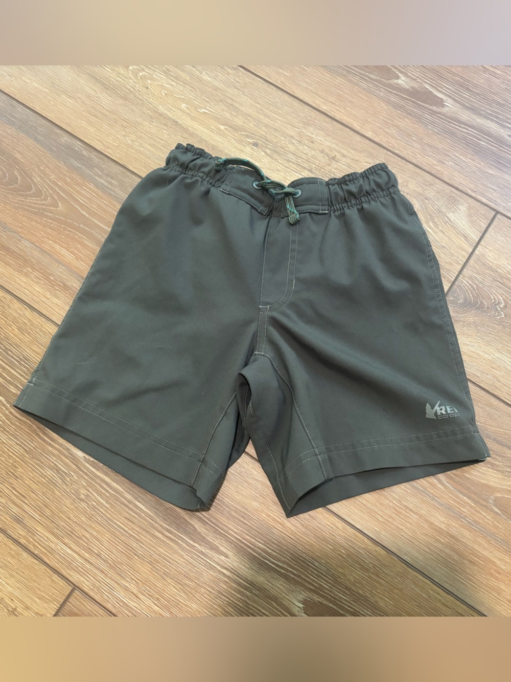 Boys REI coop XS 6-7 Performance Shorts